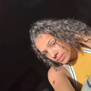 Meet your Posher, Kimi